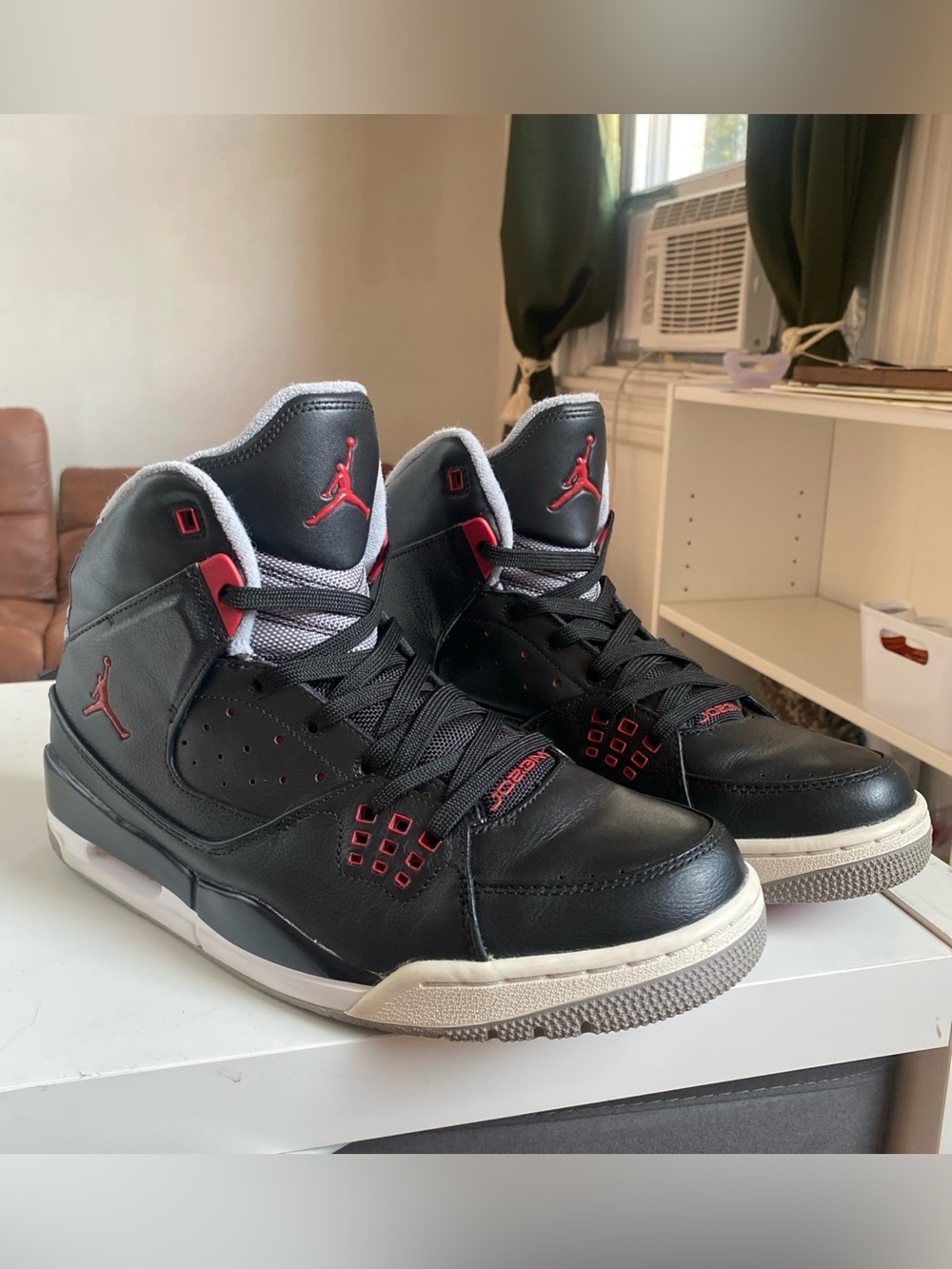 Jordan SC-1 Black and Red High-Top Basketball Sneakers Men’s Size 9